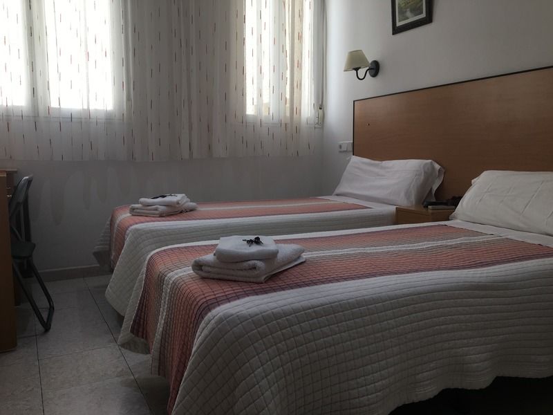 Hostal Lido Madrid Esterno foto